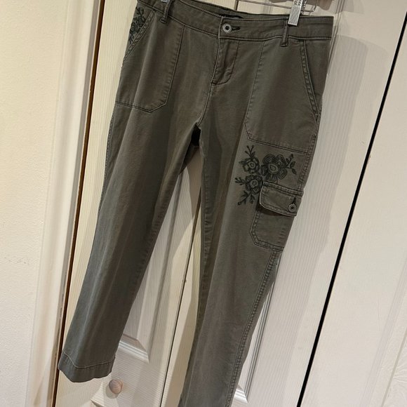 Vtg Y2K Lee Heritage Olive Green Floral Embroidered Cropped Cargo Utility Pants - Picture 4 of 15